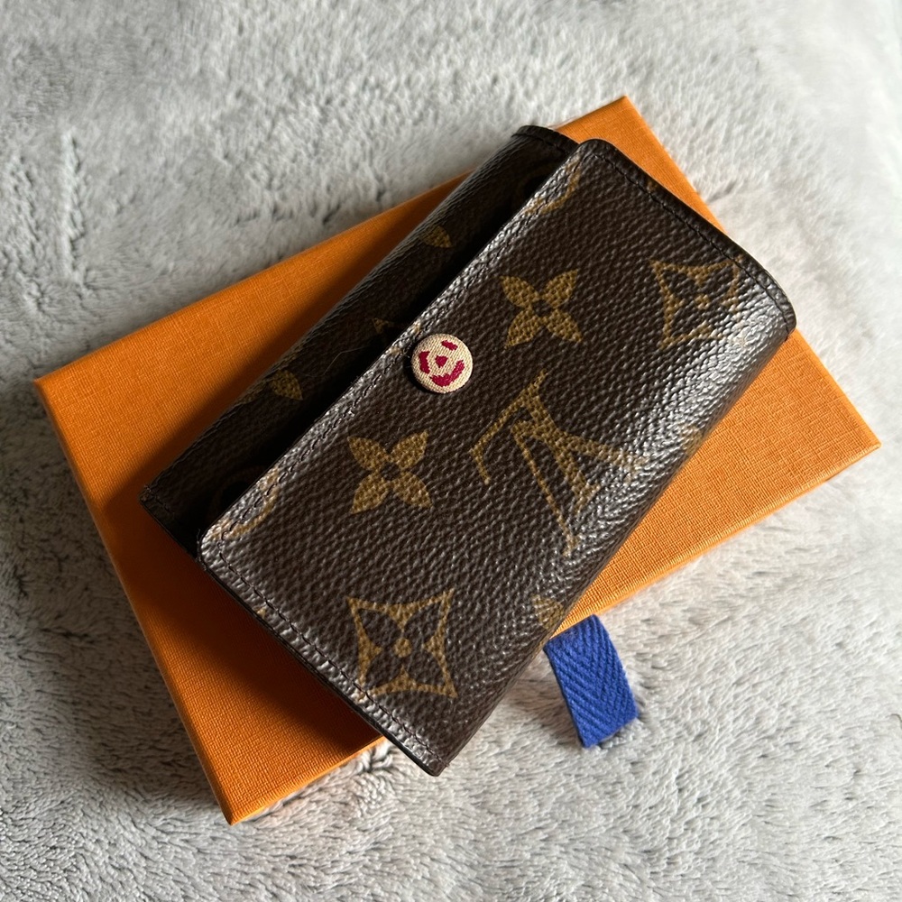 Louis Vuitton 6 Key Holder